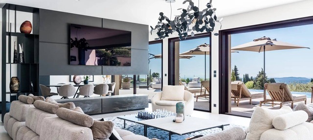 Unrivaled Modern Architect Luxury Villa. Just Moments from Cannes in Châteauneuf-Grasse