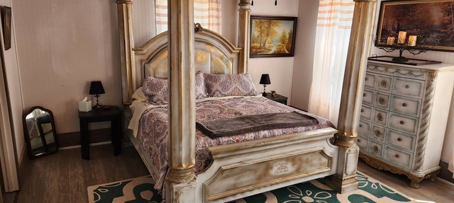 Unwind at the Lotus house Opal suite. in Lansing