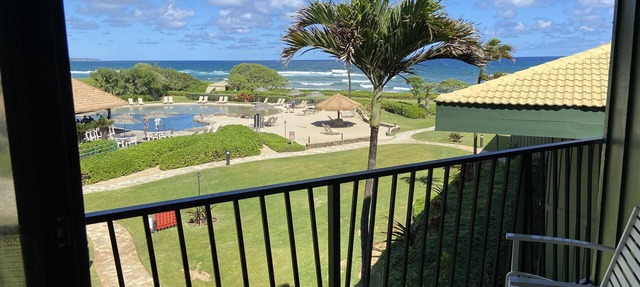 UPDATED 3RD FLOOR UNIT, OCEAN VIEW FROM YOUR BED, OUTRIGGER BEACHFRONT RESORT in Lihue