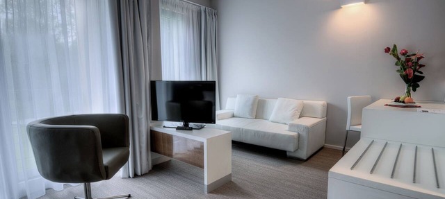 Utopia Hotel in Jurbise