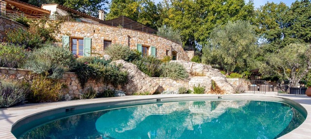 Villa Jolie - Four Bedroom Villa, Sleeps 8 in Opio