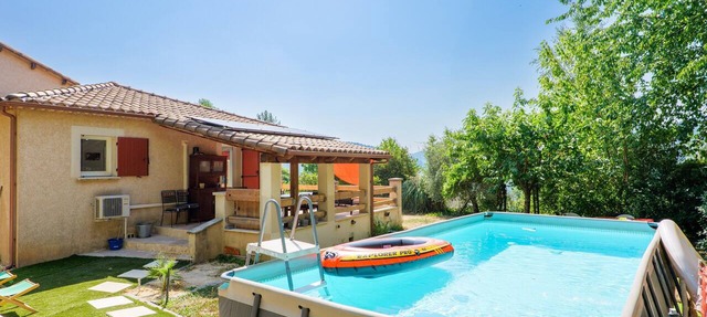 Villa 'Parvanelles En Cévennes' with Mountain View, Wi-Fi and Air Conditioning in Chamborigaud