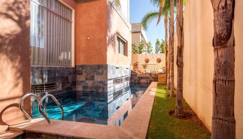 Villa Perle 6 Suites with Pool 5 Min from Center in Oulad Akkou