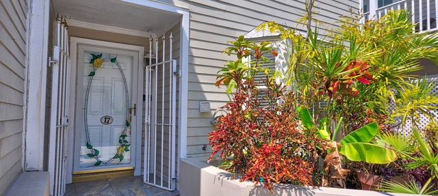 VILLA SERENA@DUVAL SQUARE - A peaceful retreat in the heart of Old Town. in Key West