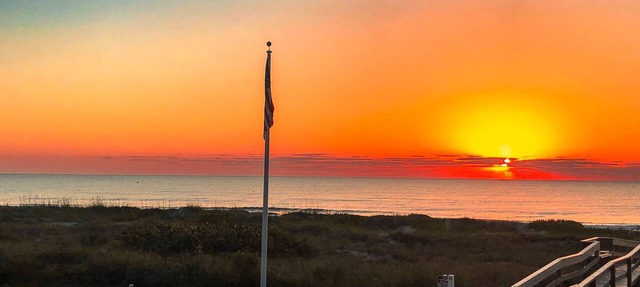 Wake to Waves, Watch Rockets Soar: Winter 2027 Sale Oceanfront - Poolside in Cocoa Beach