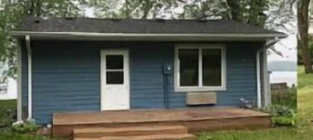 Waterfront cabin#2- fully furnished-1 bed-50% off monthly stay in Rice