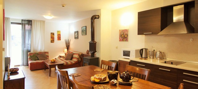 Winter ski chalet for upto 6 people - Pirin Adventures in Bansko