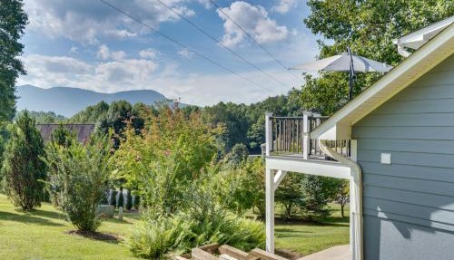 Young Harris Vacation Rental w/Mountain Views! in Young Harris