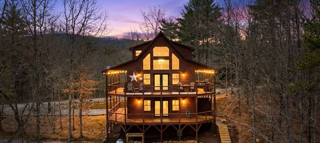 Your Mountain Base-Where Trail Ends & Views Begin in Murphy