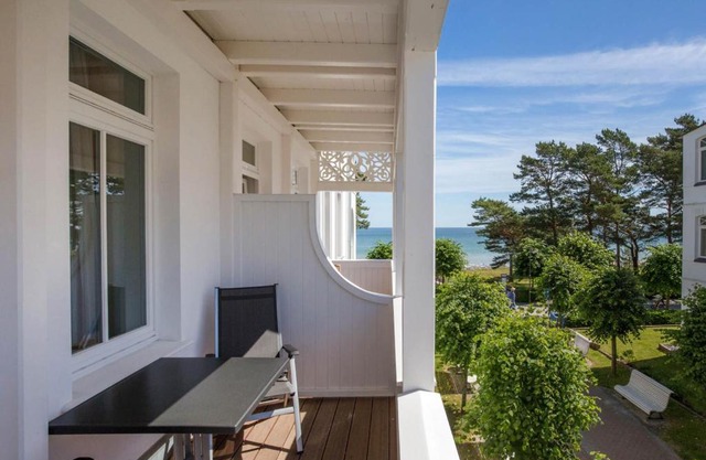 Strandvillen Binz Mit Meerblick Schlafzimmer Und Balkon Sv 
