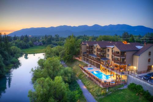 The Lodge River Ascend Hotel 