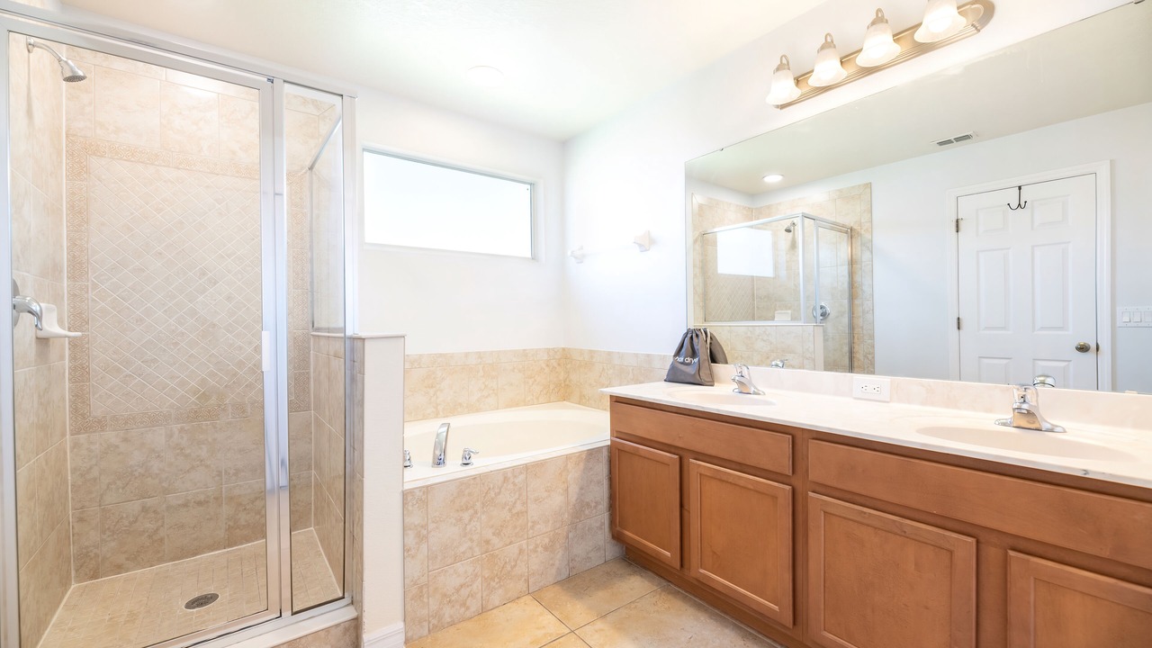 Photo of Bathroom in Lake Berkley