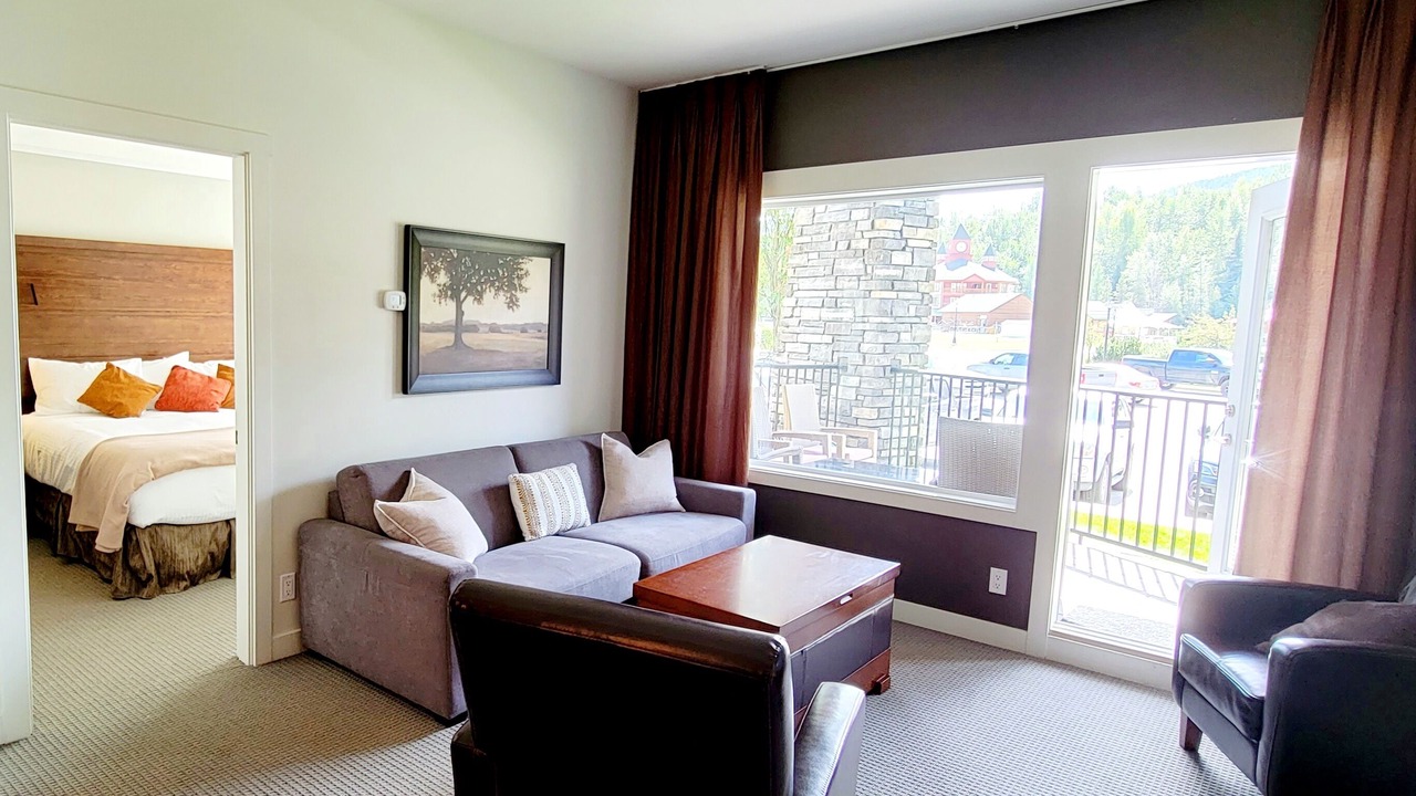 Photo of Livingroom in East Kootenay