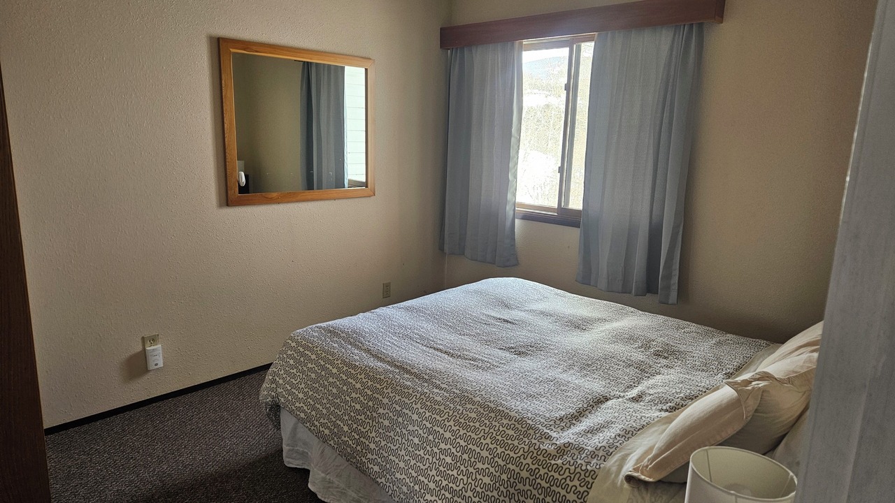 Photo of Bedroom in East Kootenay