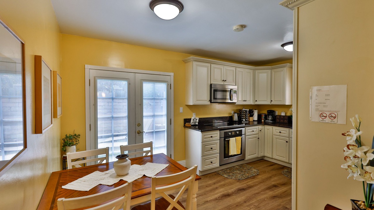 Photo of Kitchen in Del Rey