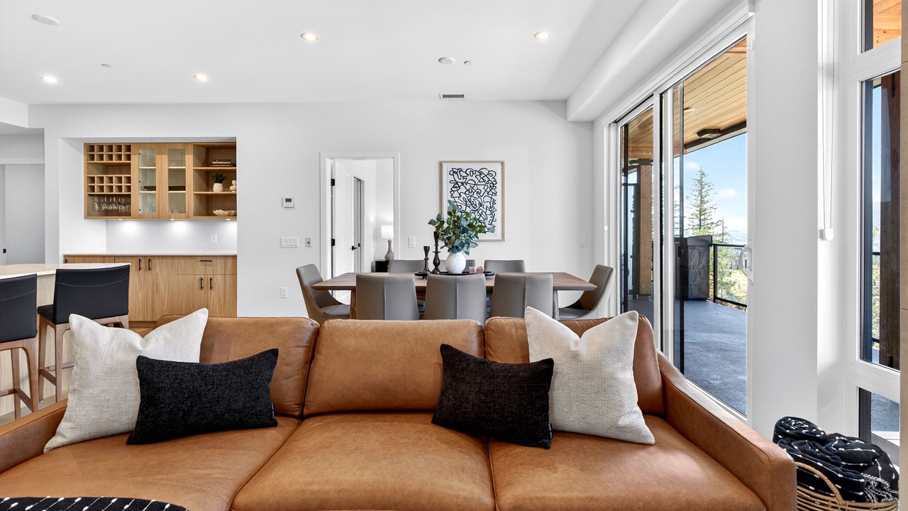 Photo of Livingroom in Central Okanagan