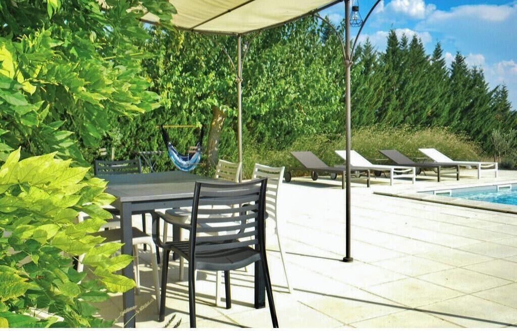 Photo of Outdoor in Saint-Jean-de-Maruejols-et-Avejan