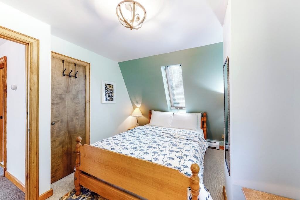 Photo of Bedroom in Pittsfield