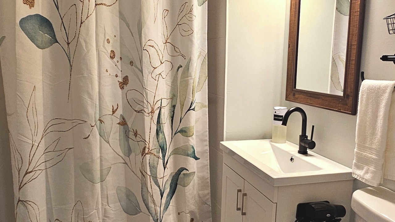 Photo of Bathroom in Richfield