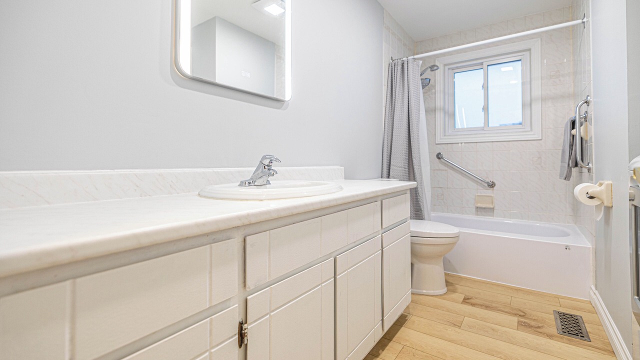Photo of Bathroom in Brossard