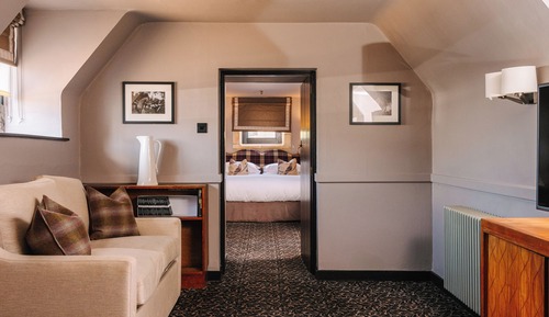 Suite (Gordon Rusell)