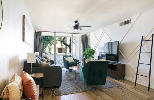 South Scottsdale Condo | Scottsdale: 1BR-Furnished, Pool,SPA, Gym - Book us now!