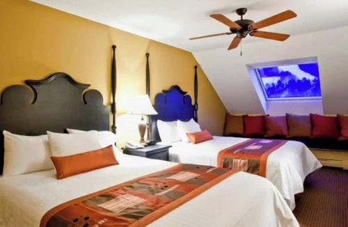 Brownsville Resort | 3-bedroom villa in lovely West Windsor near ski, walking, & mountain bike trails