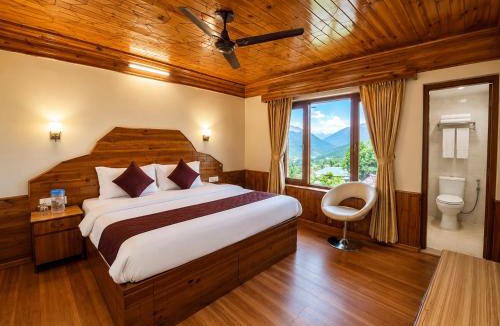 Simsa Village Hotel | Manali Royal 3 Bedroom independent Heritage villas with Private Lawn near Volvo Bus Stand, Manali