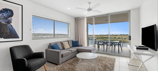 Sunshine Coast 3 Bedroom unit in Birtinya