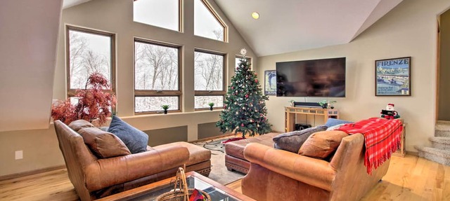 Spacious & Secluded Home by Pokegama Lake! in Cohasset