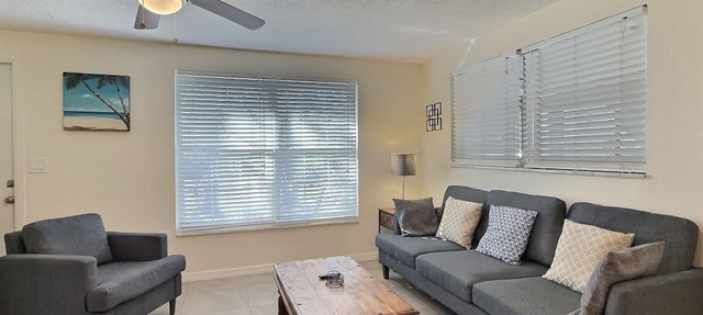 Renovated condo with easy beach access on Siesta in Siesta Key