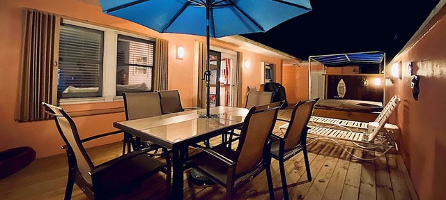 Sunburst Cottage Beachside in Saint Augustine Beach