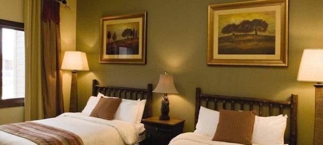 4-bedroom Presidential Suite in the heart of the Wisconsin Dells! in Baraboo