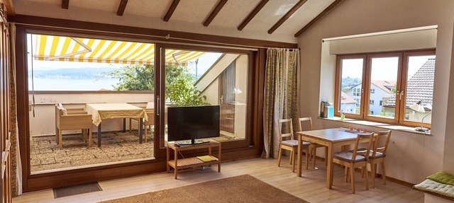 Holiday Apartment 'Bodenseeblick' with Lake View, Balcony and Wi-Fi in Konstanz
