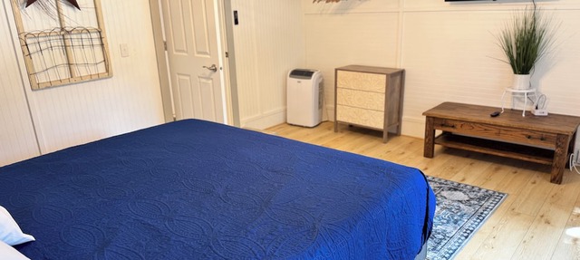 Quaint home with large yard, pet friendly, bike storage right off the trailhead in Lanesboro