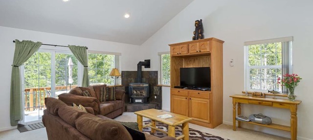 Moonlight Ridge - 30+ Day Vacation Home Rental in South Lake Tahoe