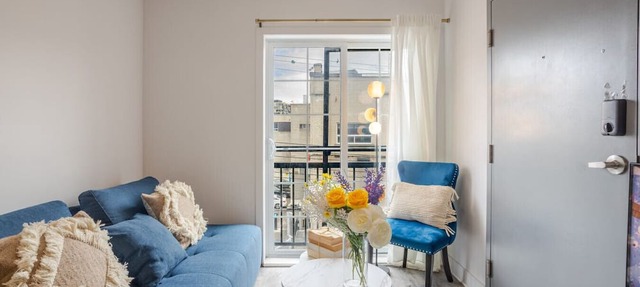 The Prestige 3BR| Griffintown Views in Montréal