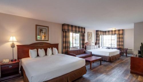 Studio City Court Yard Hotel in Los Angeles