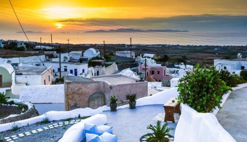 FOSuites in Oia